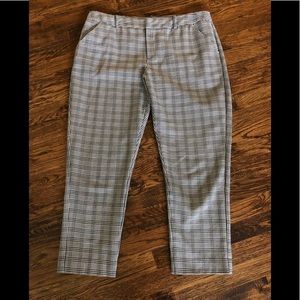 Merona Capri’s Size 14